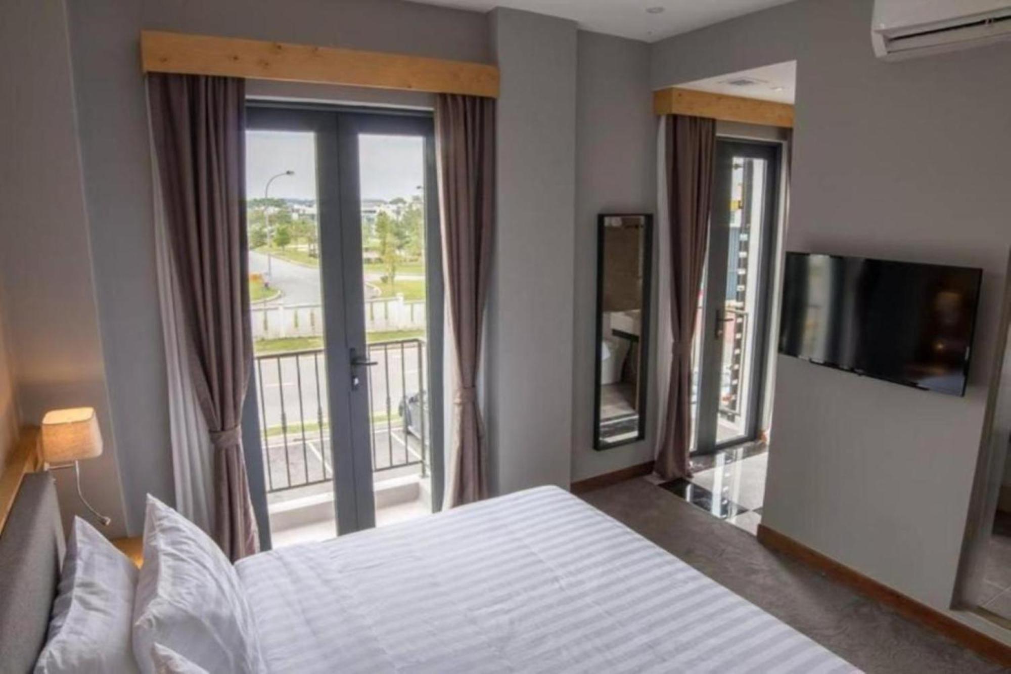Redpine Boutique Hotel Skudai Eksteriør bilde